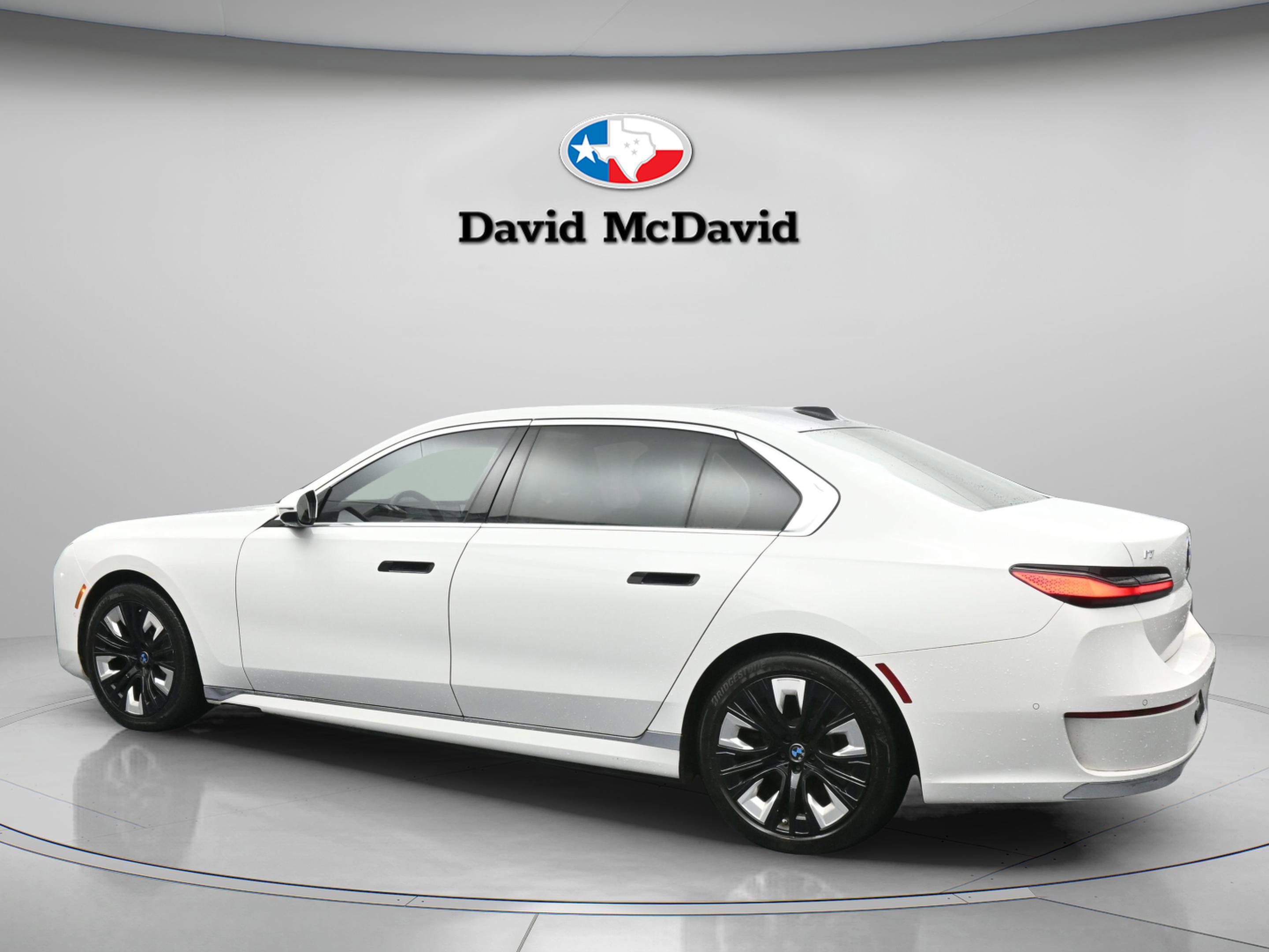 Used 2023 BMW i7 xDrive60 AWD/4WD image 6