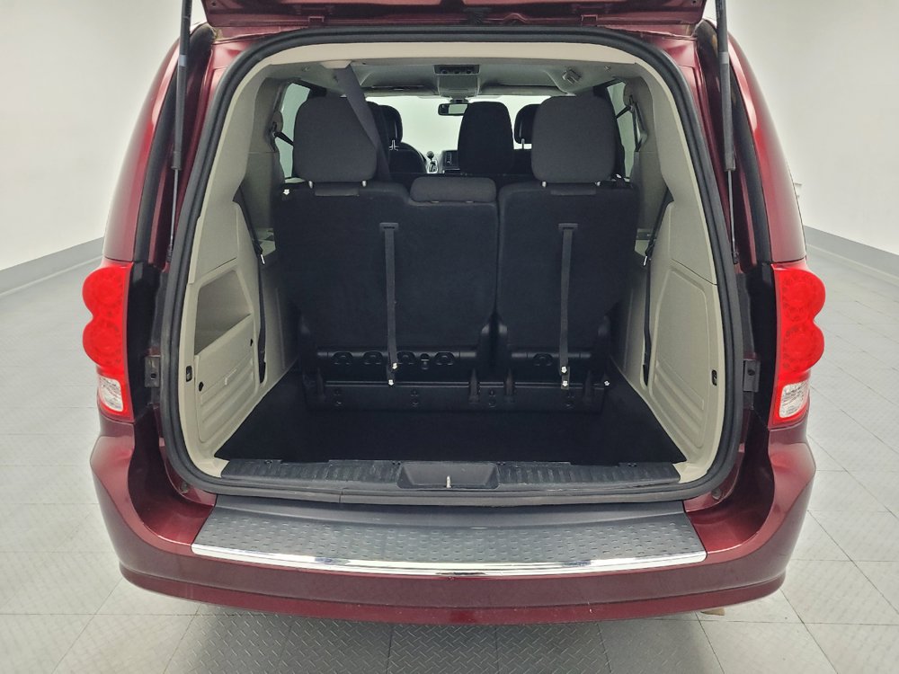 Used 2019 Dodge Grand Caravan SE FWD image 29
