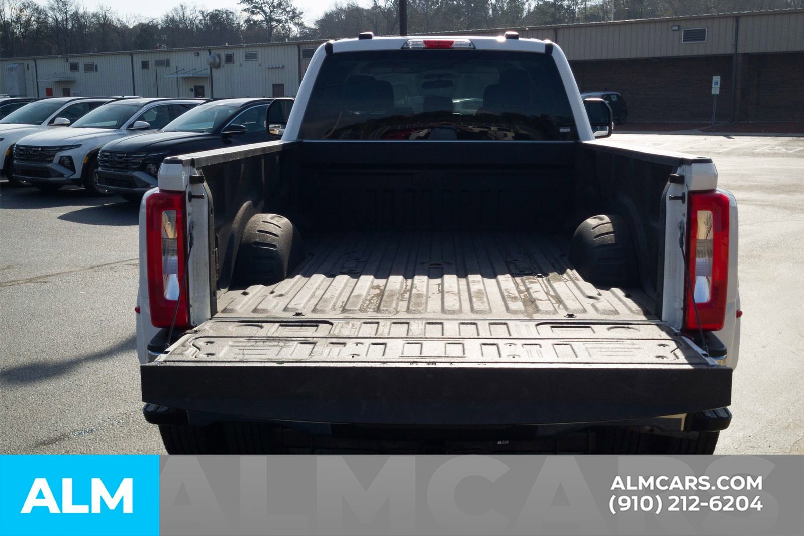 Used 2025 Ford F350 XLT image 9