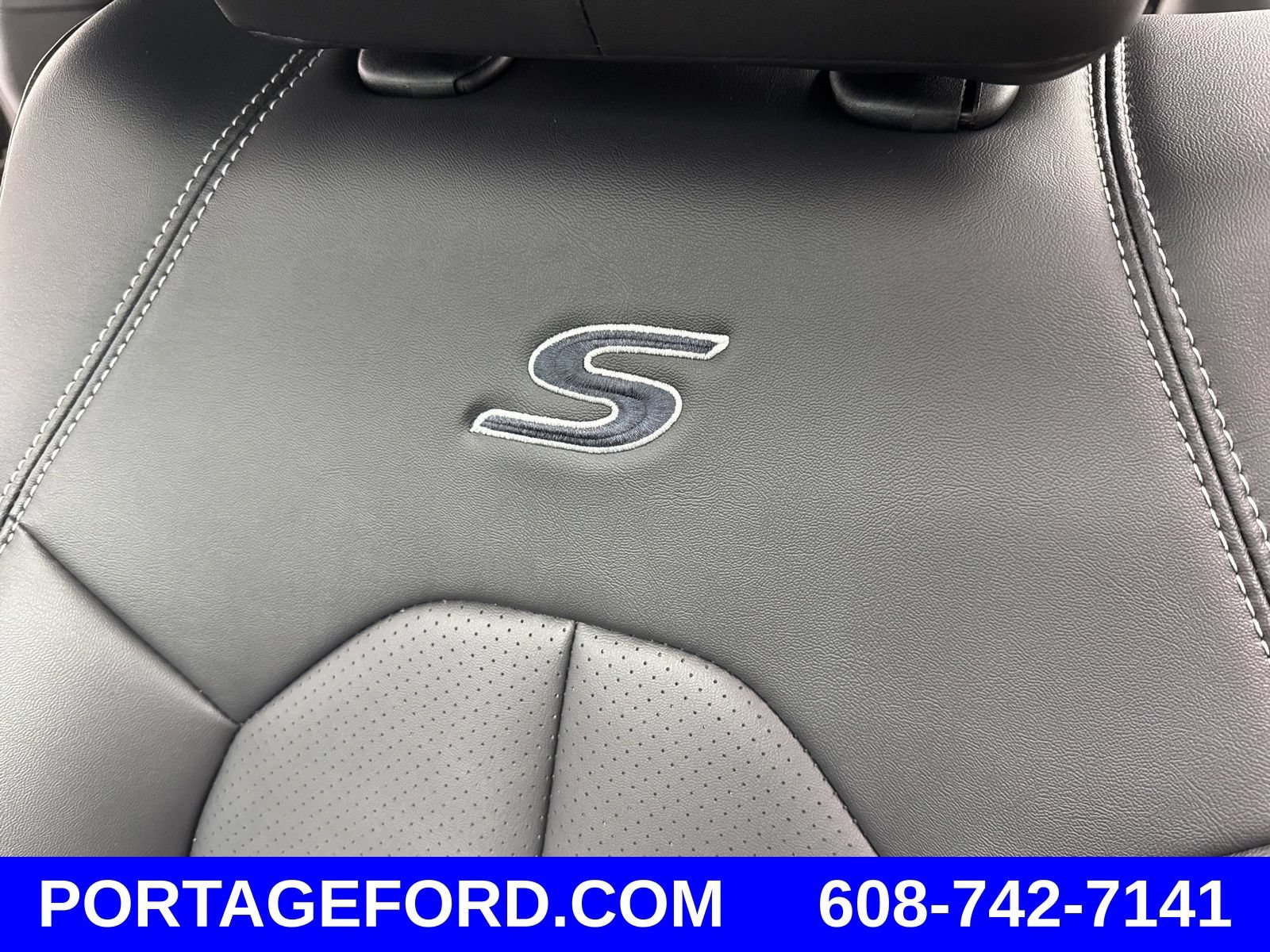 New 2026 Chrysler Pacifica Select w/ S Appearance Package FWD image 10