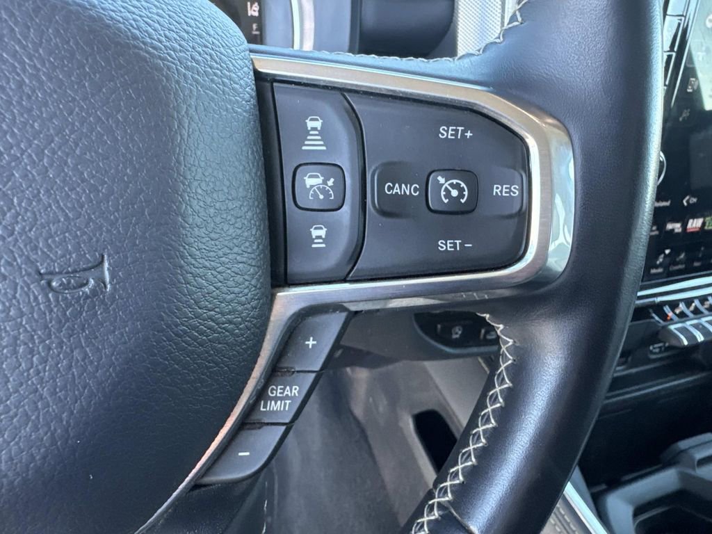 Used 2024 RAM 1500 Limited image 30