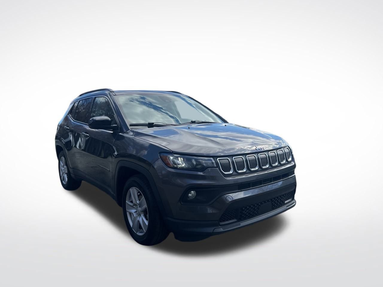 Used 2022 Jeep Compass Latitude w/ Sun and Sound Group image 9