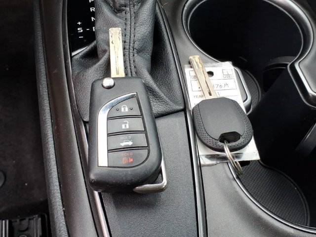 Used 2021 Toyota Camry SE FWD image 26