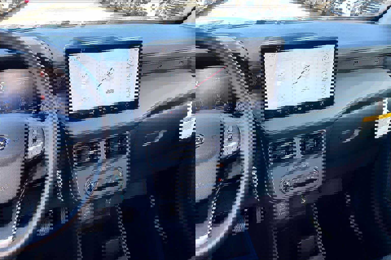 New 2025 Ford Maverick XL image 6