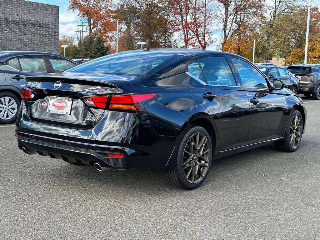 New 2025 Nissan Altima 2.5 SR AWD/4WD image 5