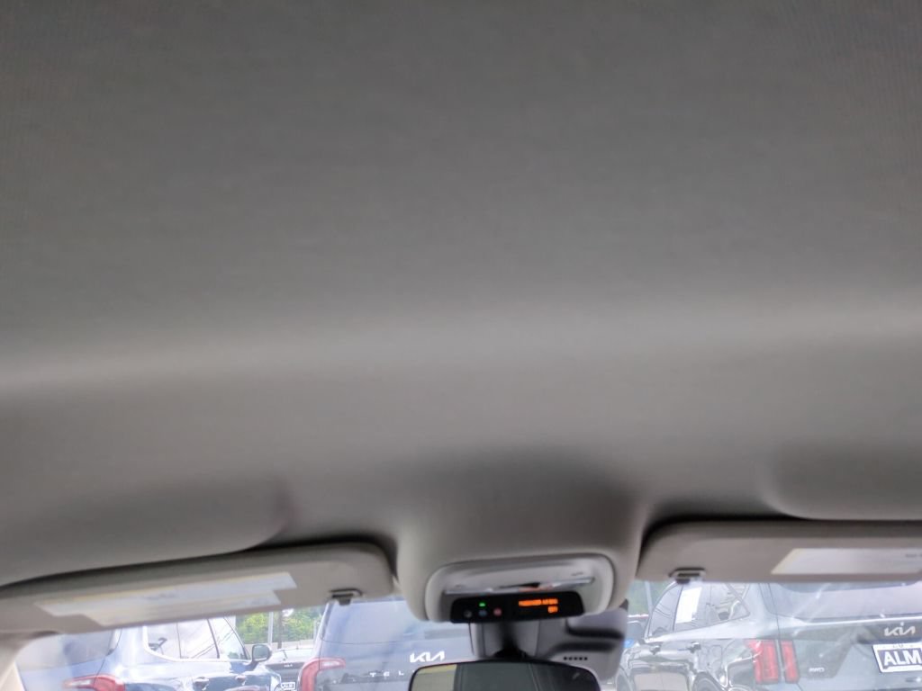 Used 2025 Buick Encore GX Preferred FWD image 9