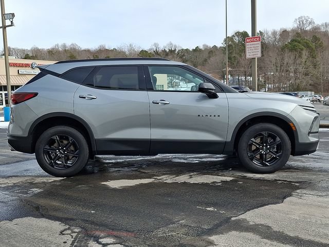 Used 2024 Chevrolet Blazer LT w/ Convenience Package FWD image 7