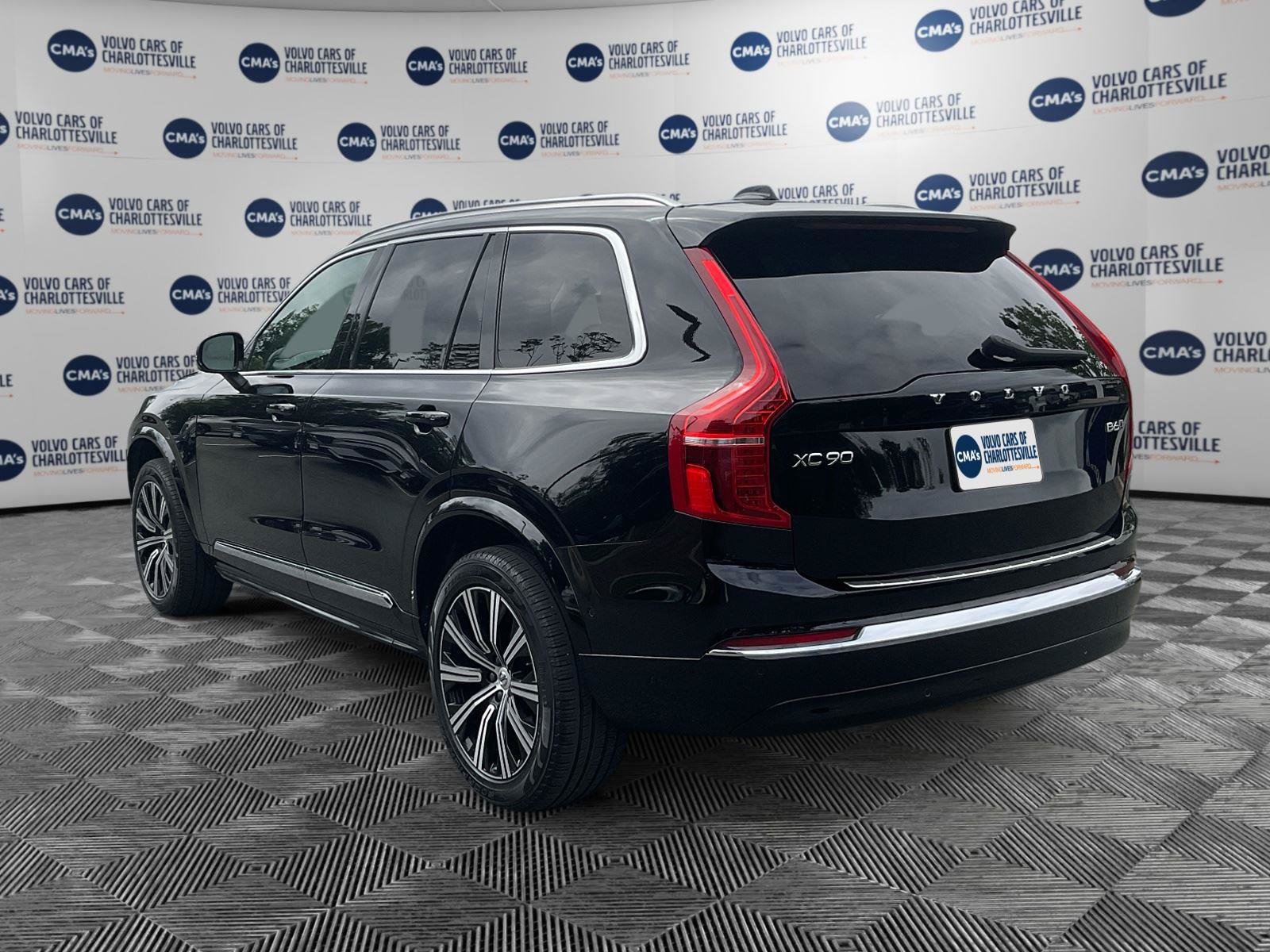 Certified 2023 Volvo XC90 B6 Plus AWD/4WD image 3