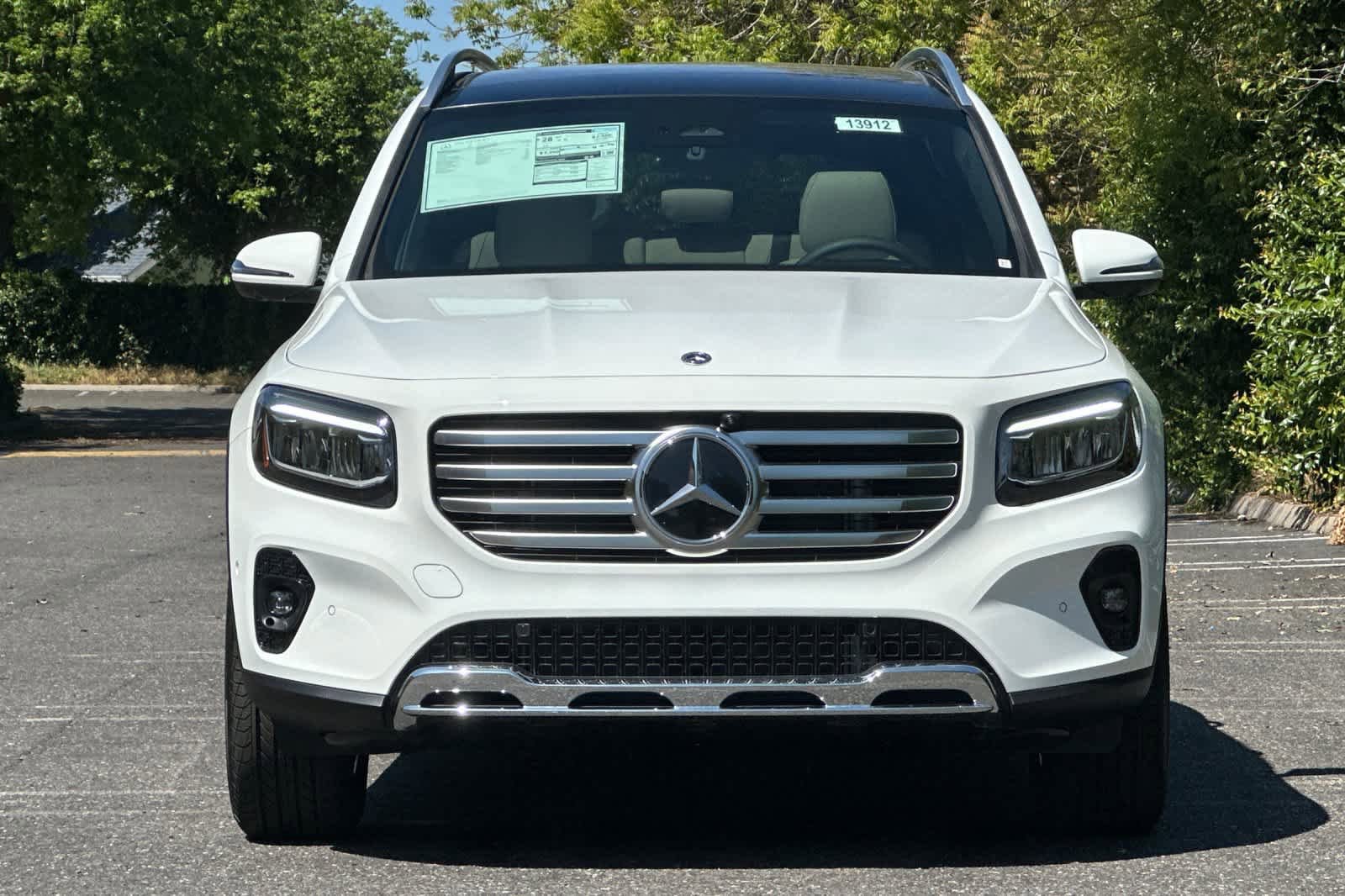 New 2026 Mercedes-Benz GLB 250 image 8