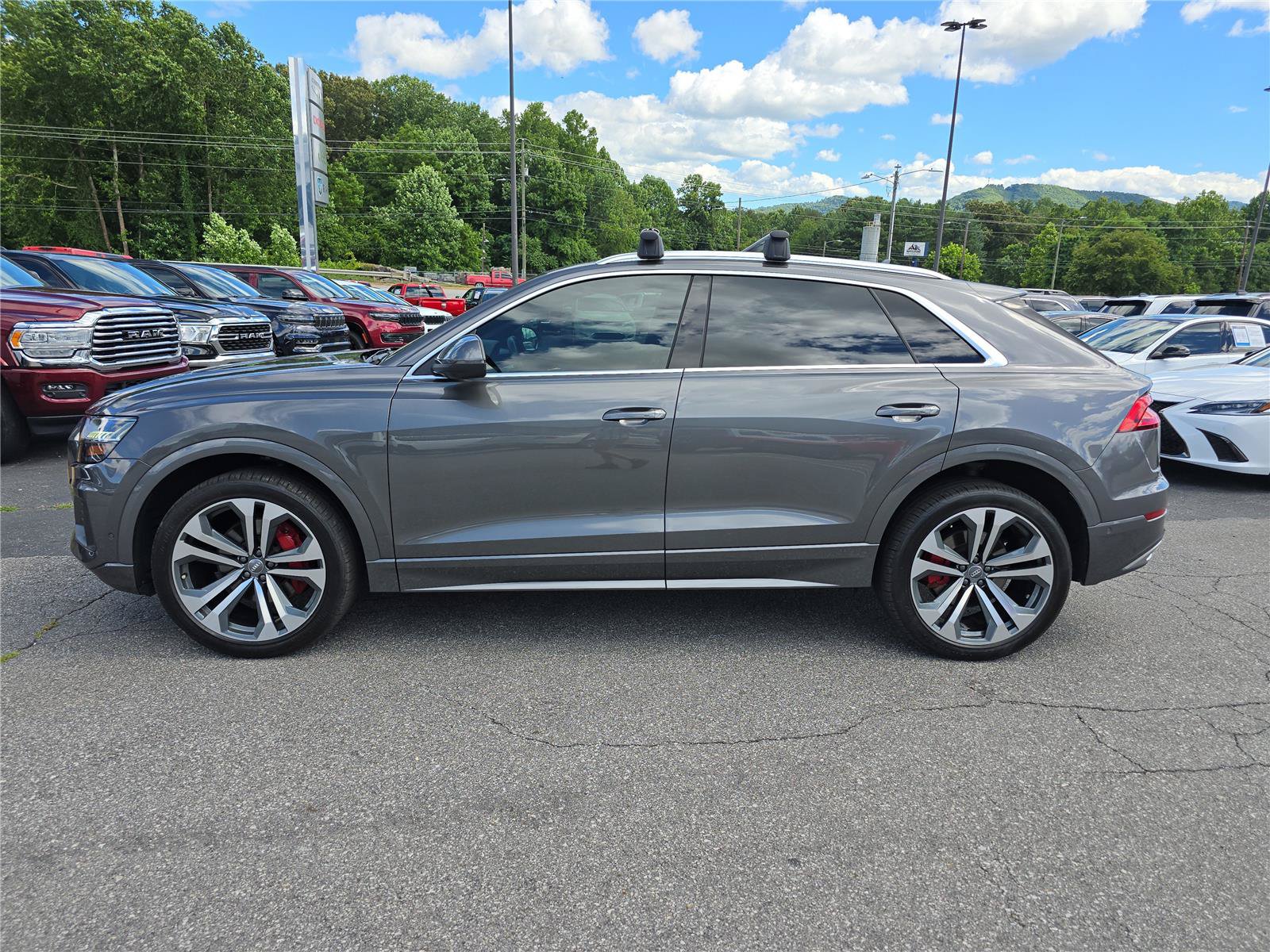 Used 2019 Audi Q8 Premium Plus AWD/4WD image 6