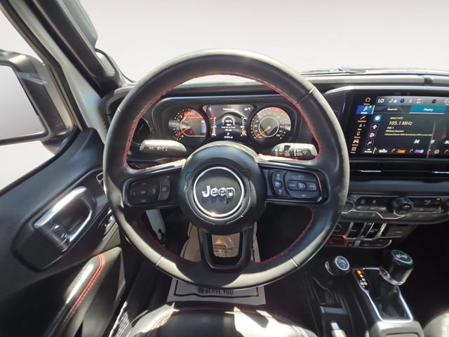 Used 2024 Jeep Wrangler Unlimited Rubicon AWD/4WD image 12
