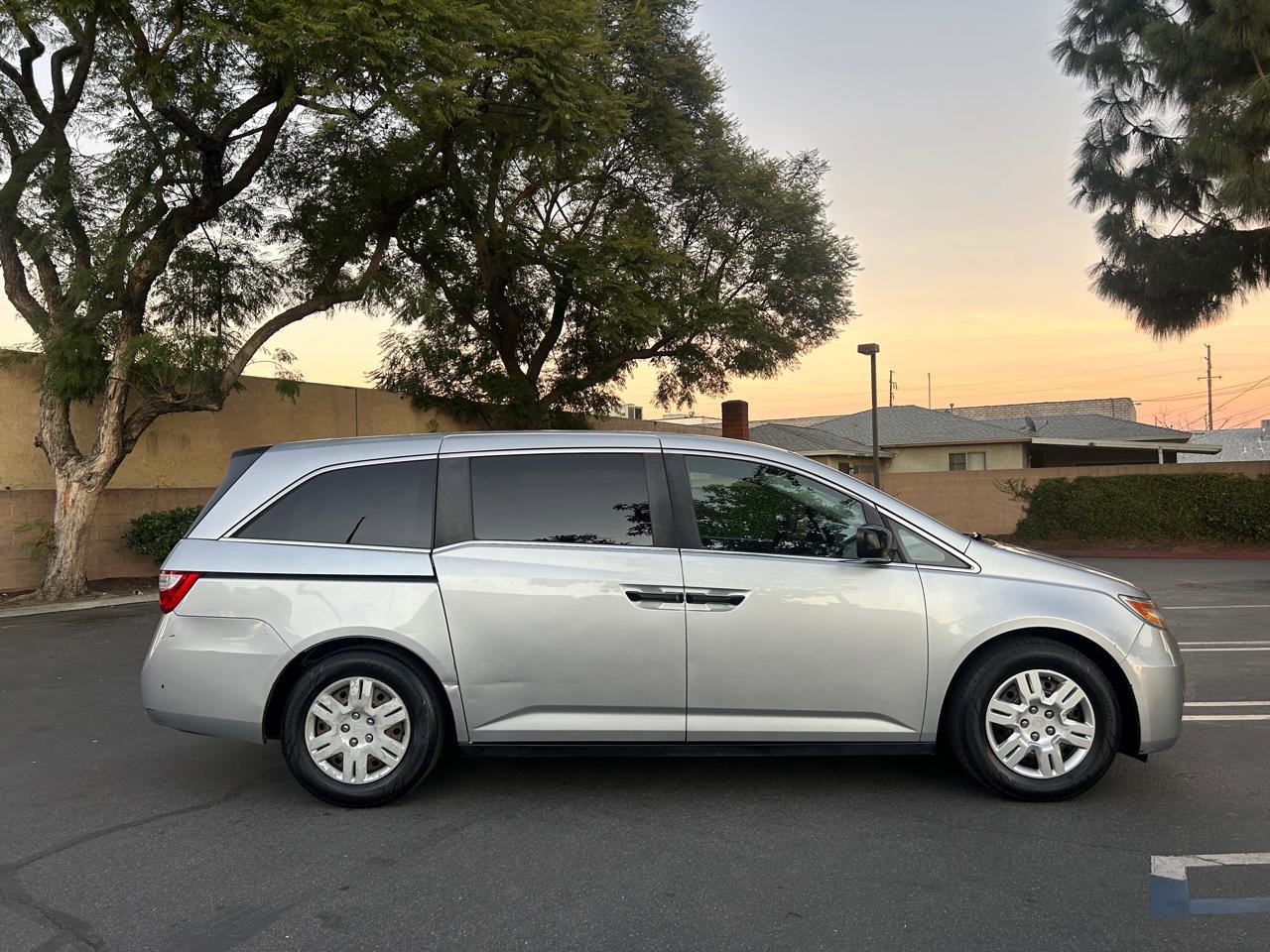 Used 2012 Honda Odyssey LX image 20