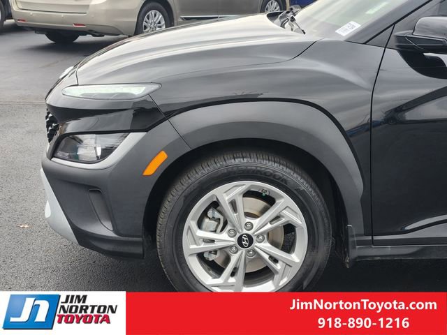 Used 2022 Hyundai Kona SEL image 8
