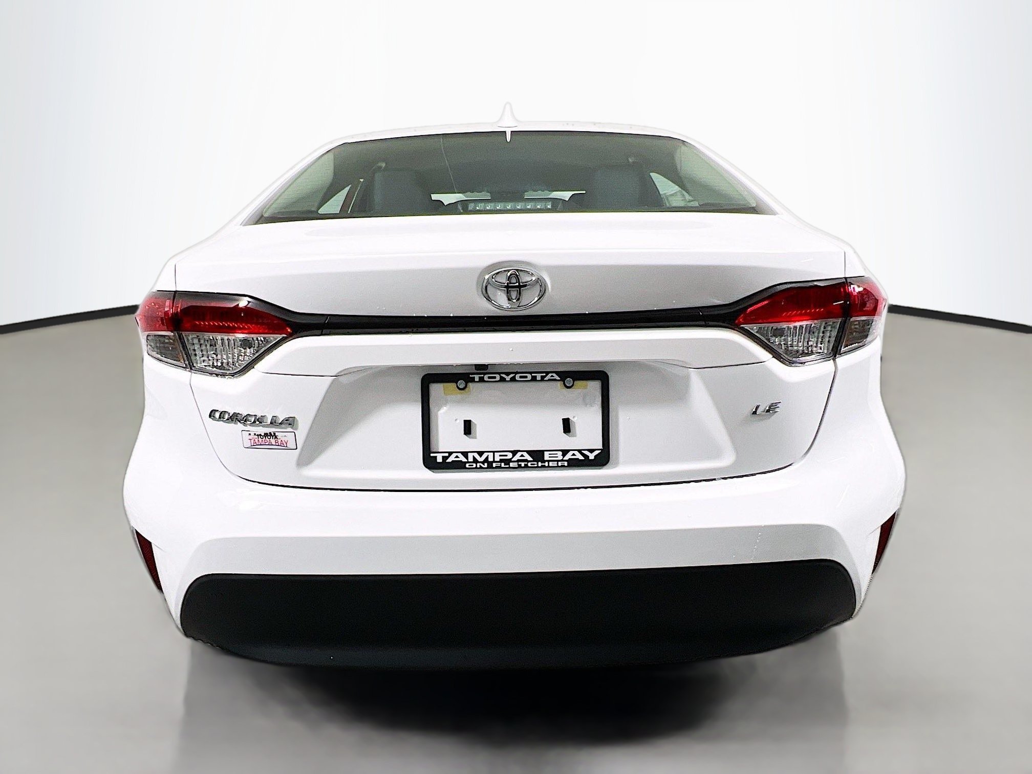 Used 2025 Toyota Corolla LE FWD image 6