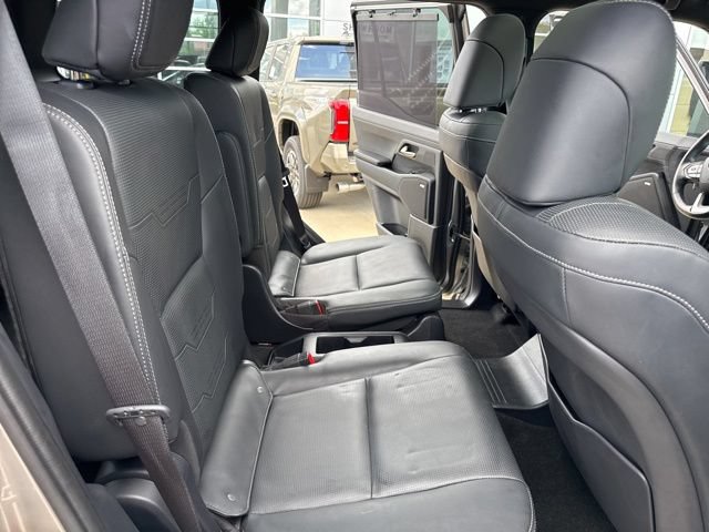 Used 2024 Lexus GX 550 AWD/4WD image 37