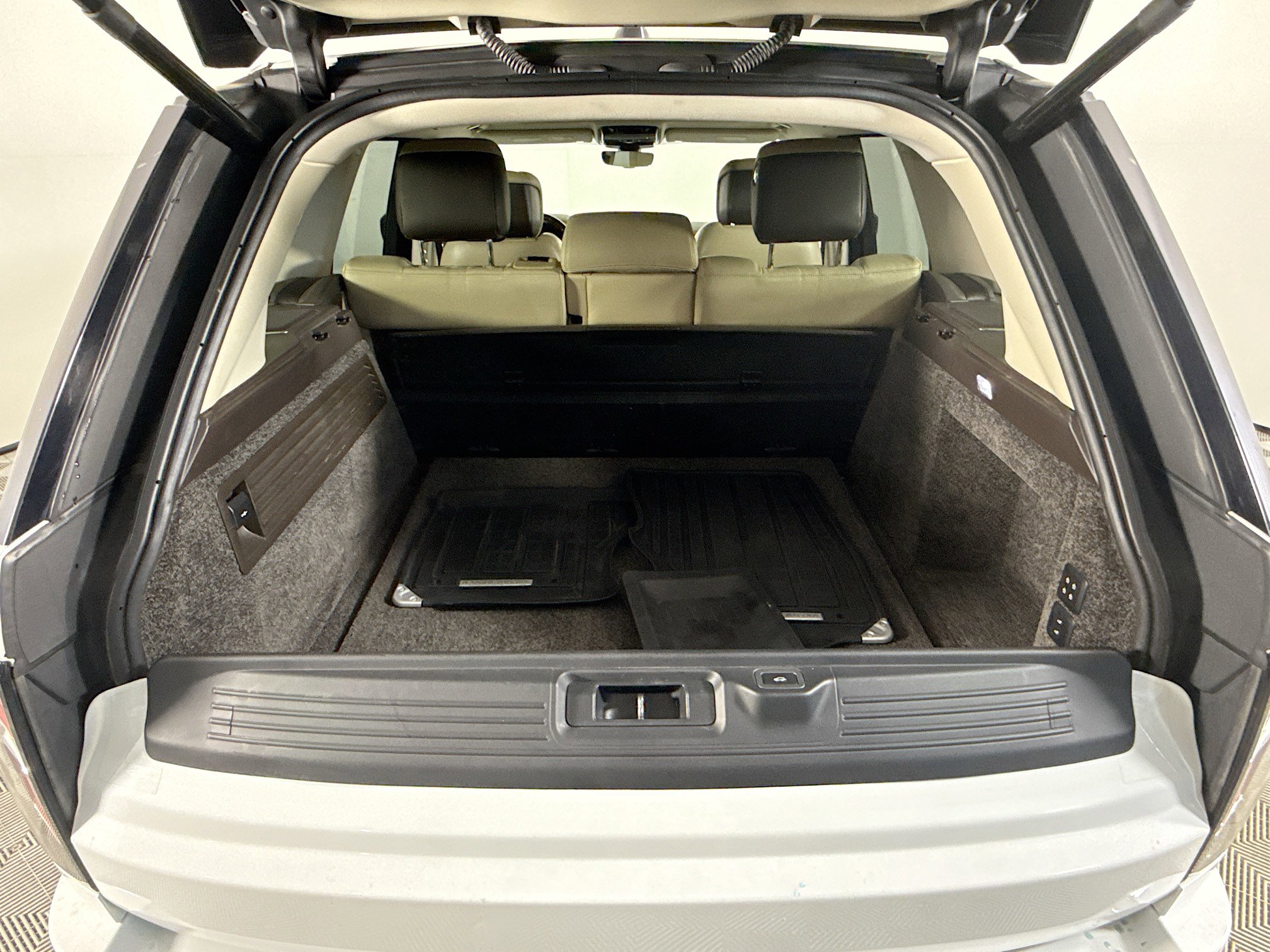 Used 2019 Land Rover Range Rover HSE image 35