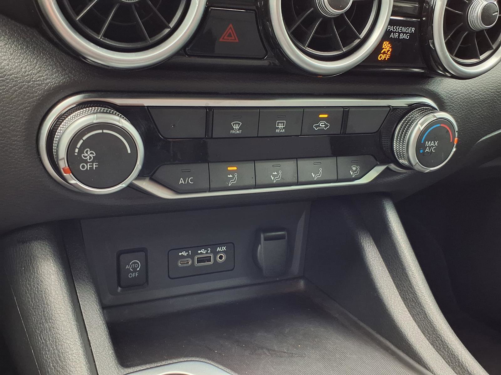 Used 2025 Nissan Sentra SV image 19