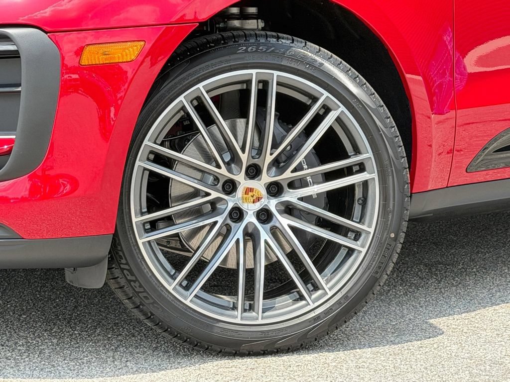 New 2026 Porsche Macan AWD/4WD image 6