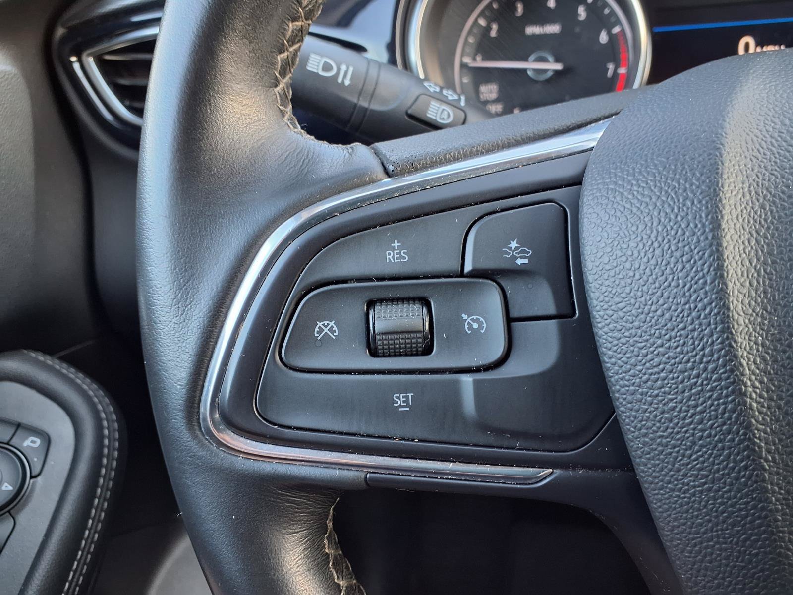 Used 2022 Buick Encore GX Preferred w/ Cold Weather Comfort Package FWD image 16