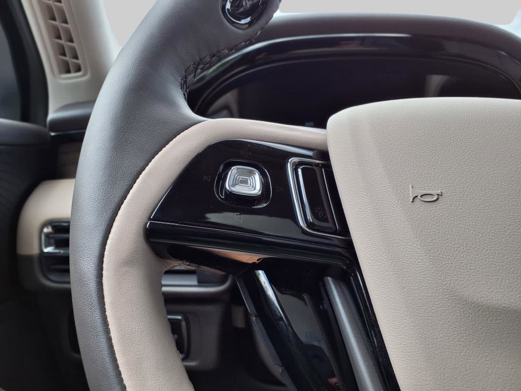 Used 2024 Lincoln Corsair Reserve w/ Equipment Group 201A image 37