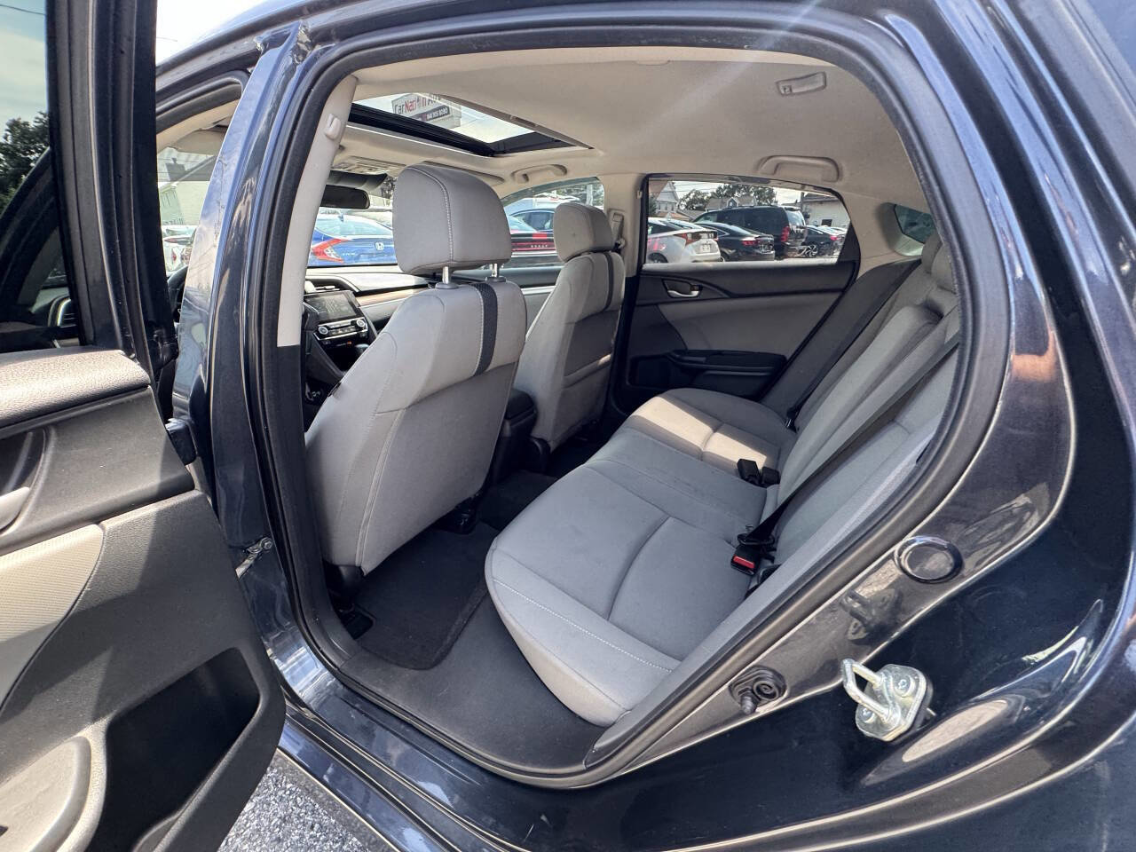 Used 2019 Honda Civic EX image 29