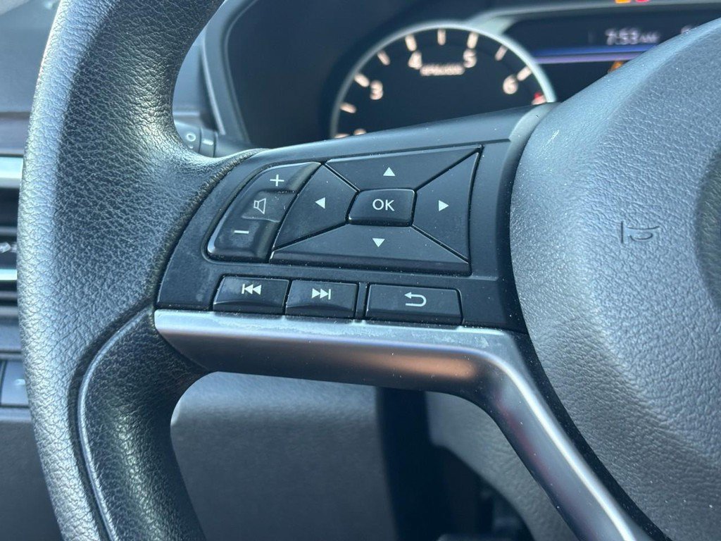 Used 2023 Nissan Altima 2.5 SV FWD image 17