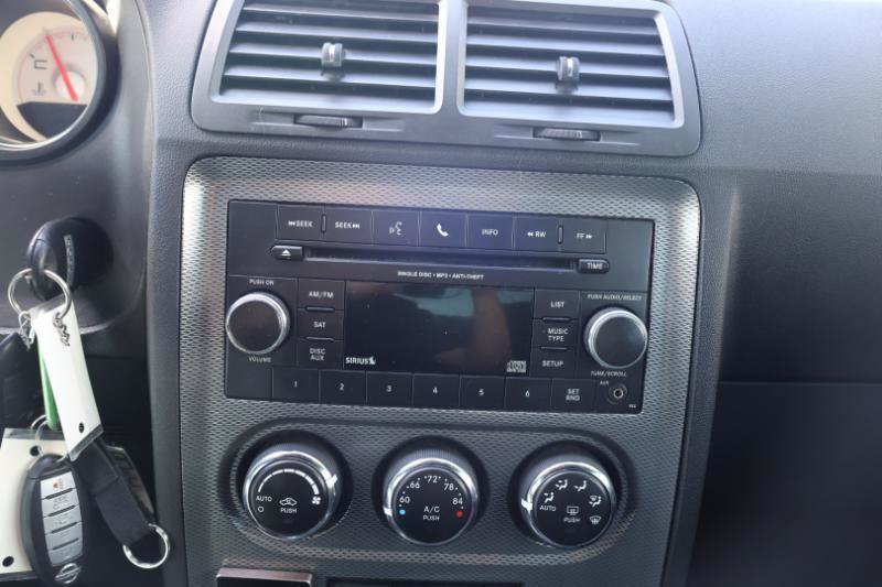 Used 2013 Dodge Challenger R/T RWD image 15