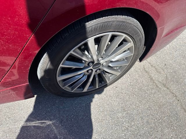 Used 2018 Lincoln MKZ Select w/ Select Plus Package FWD image 8
