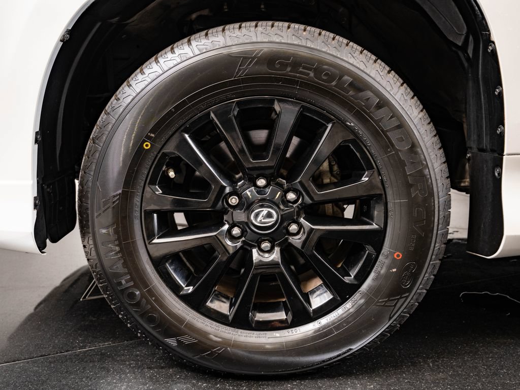 Certified 2023 Lexus GX 460 w/ Black Line Special Edition AWD/4WD image 13