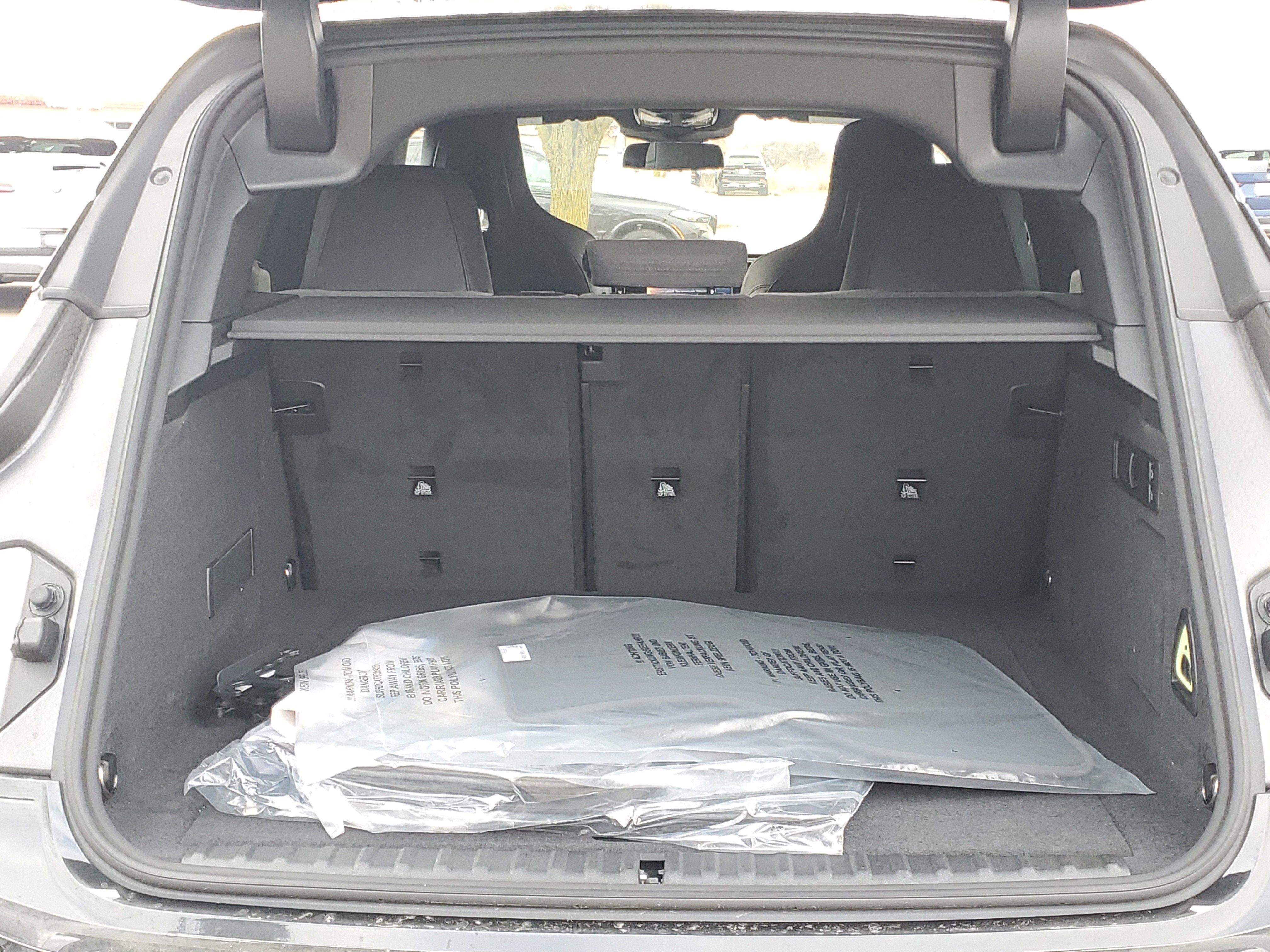 New 2026 BMW iX xDrive60 w/ M Sport Package image 25