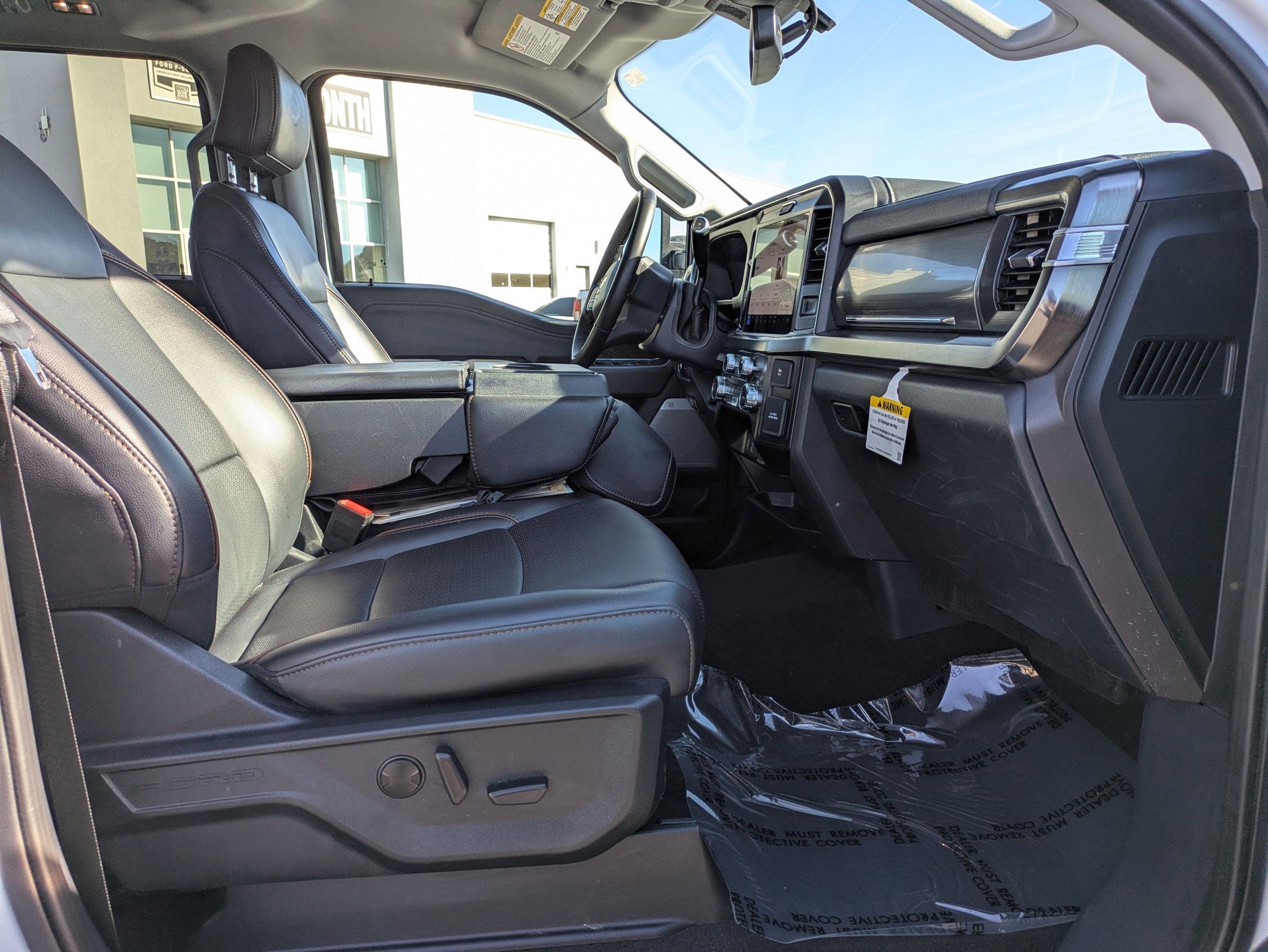 Used 2025 Ford F350 Lariat image 31