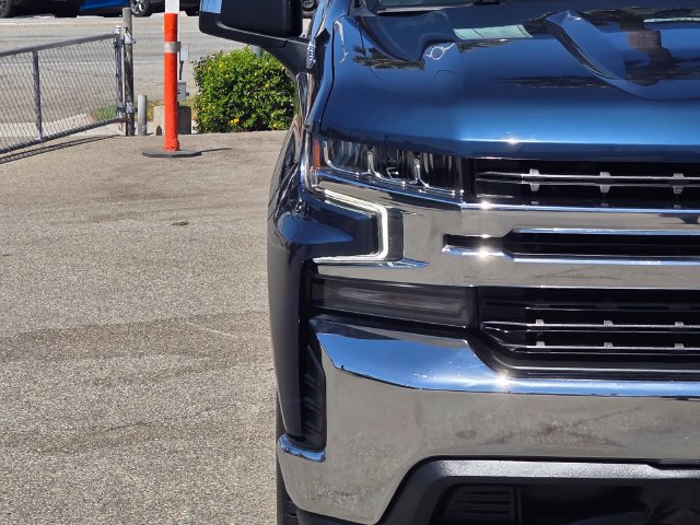 Used 2021 Chevrolet Silverado 1500 LT RWD image 3
