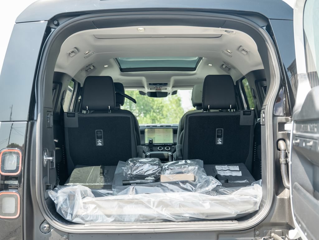 New 2026 Land Rover Defender 130 S AWD/4WD image 25