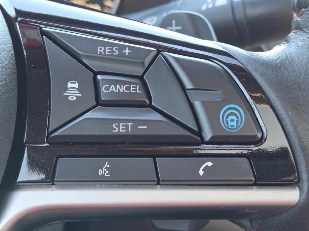 Certified 2024 Nissan Altima 2.0 SR FWD image 10