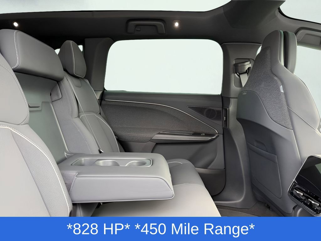 Used 2026 Lucid Gravity Grand Touring AWD/4WD image 26