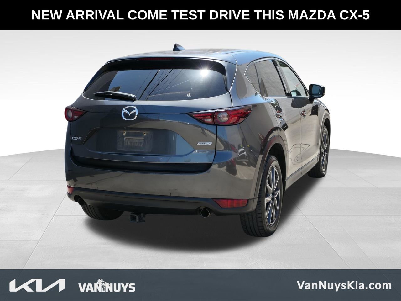 Used 2017 MAZDA CX-5 Grand Select FWD image 3