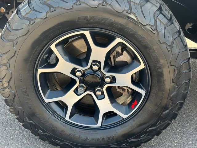 Used 2022 Jeep Wrangler Unlimited Rubicon w/ Steel Bumper Group AWD/4WD image 9