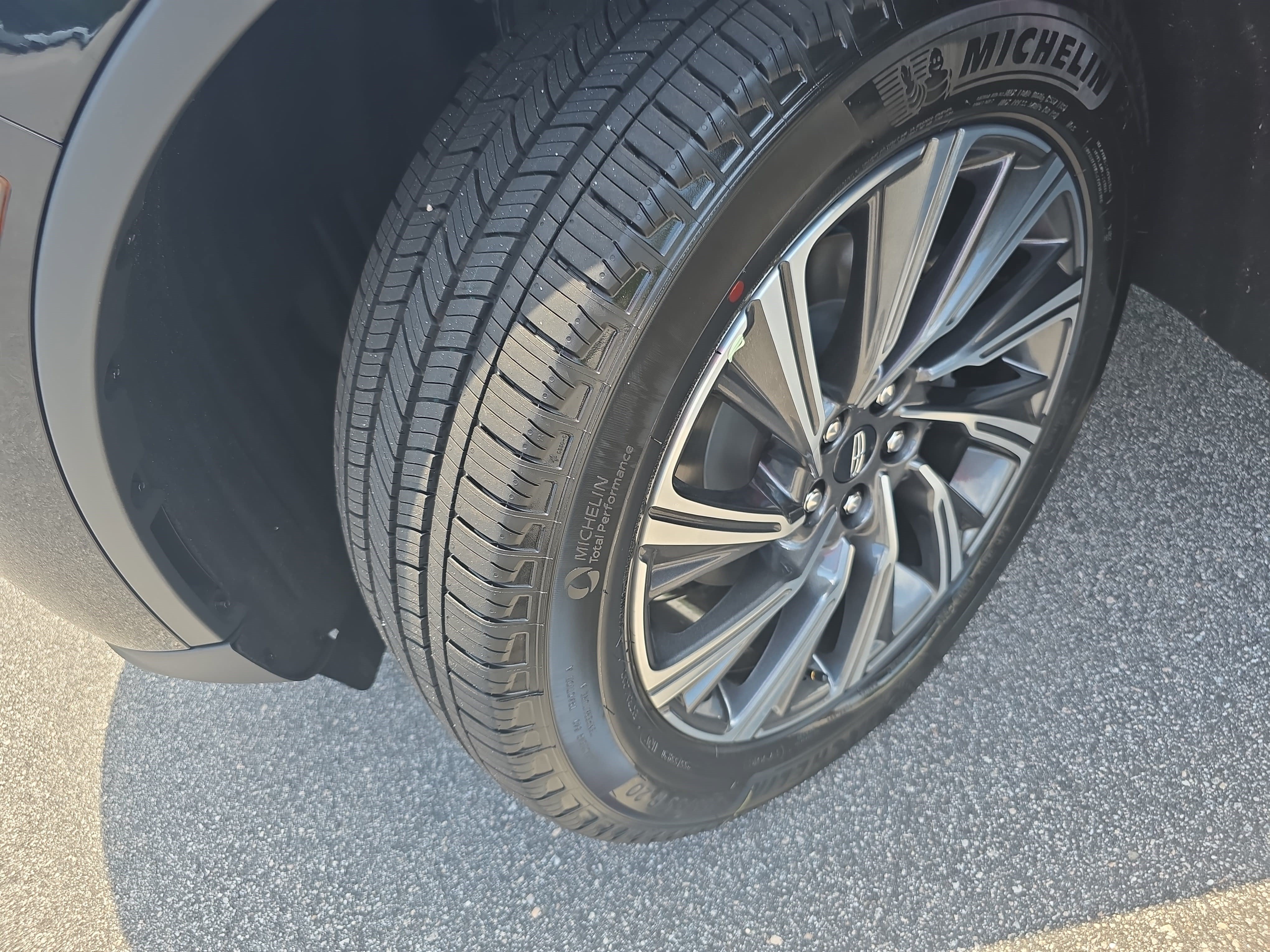 New 2026 Lincoln Aviator AWD image 32