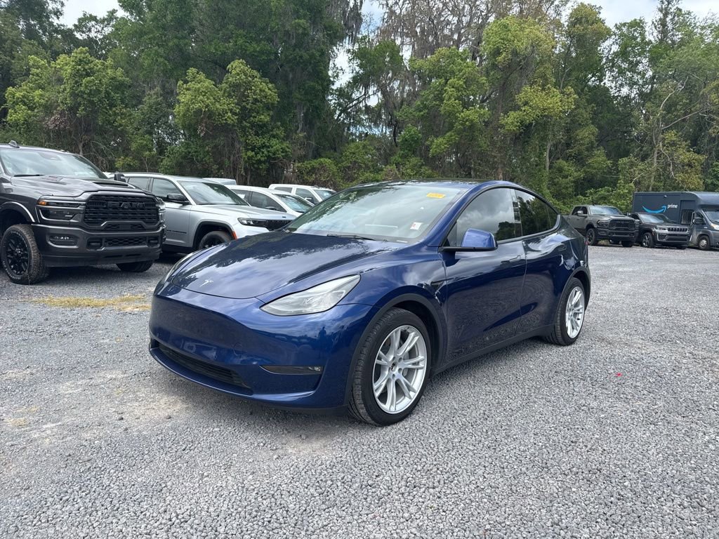 Used 2022 Tesla Model Y Long Range image 1