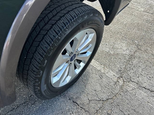 Used 2016 Ford F150 Lariat w/ Equipment Group 501A Mid AWD/4WD image 19