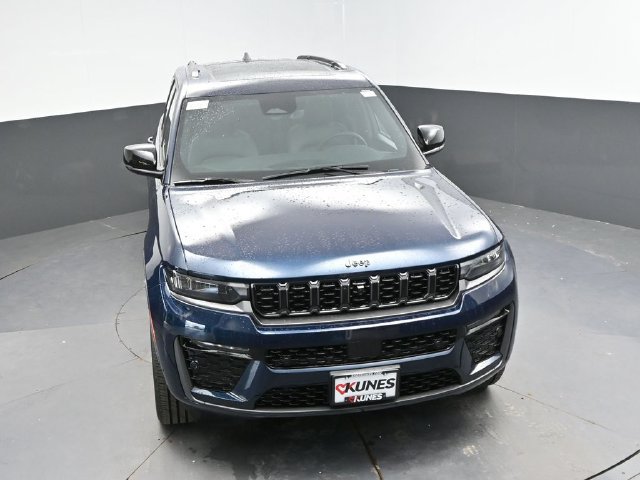 New 2027 Jeep Grand Cherokee Limited AWD/4WD image 44