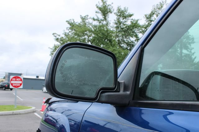 Used 2003 Chevrolet Avalanche 4x4 w/ Suspension Package, Off-Road image 8