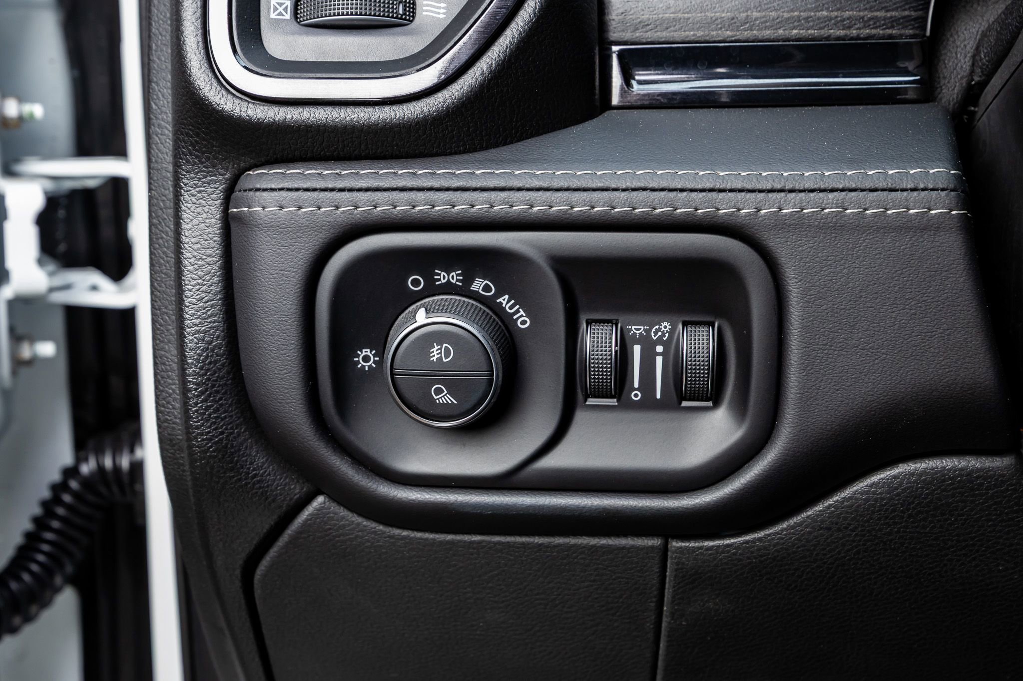 Used 2022 RAM 2500 Limited w/ Night Edition image 22