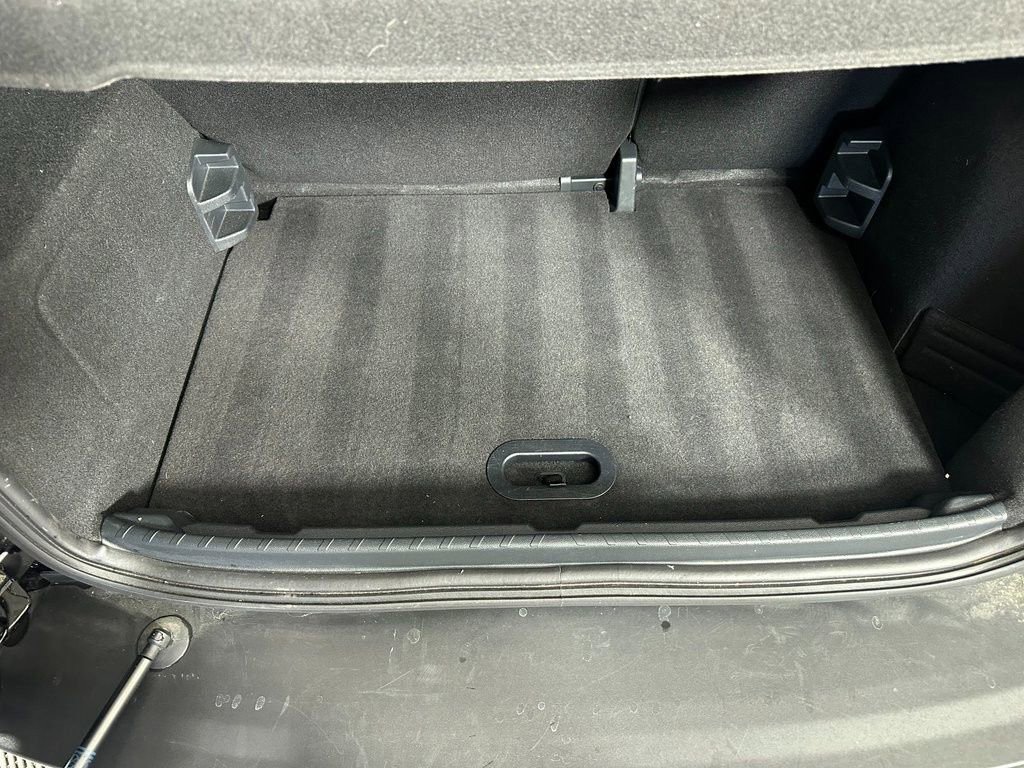 Used 2020 Ford EcoSport SE w/ SE Convenience Package image 9