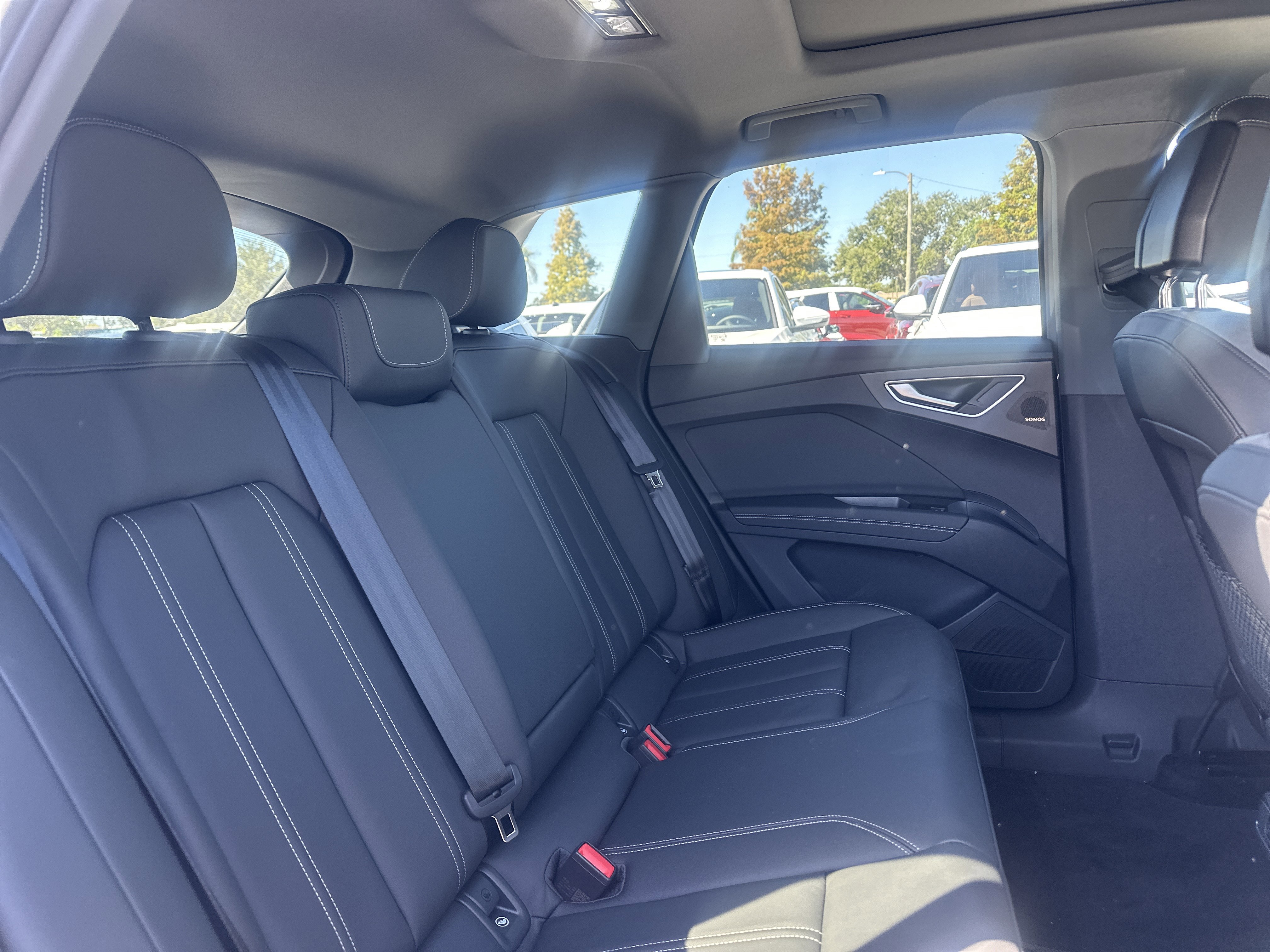 Used 2024 Audi Q4 e-tron Prestige w/ Black Optic Package image 6