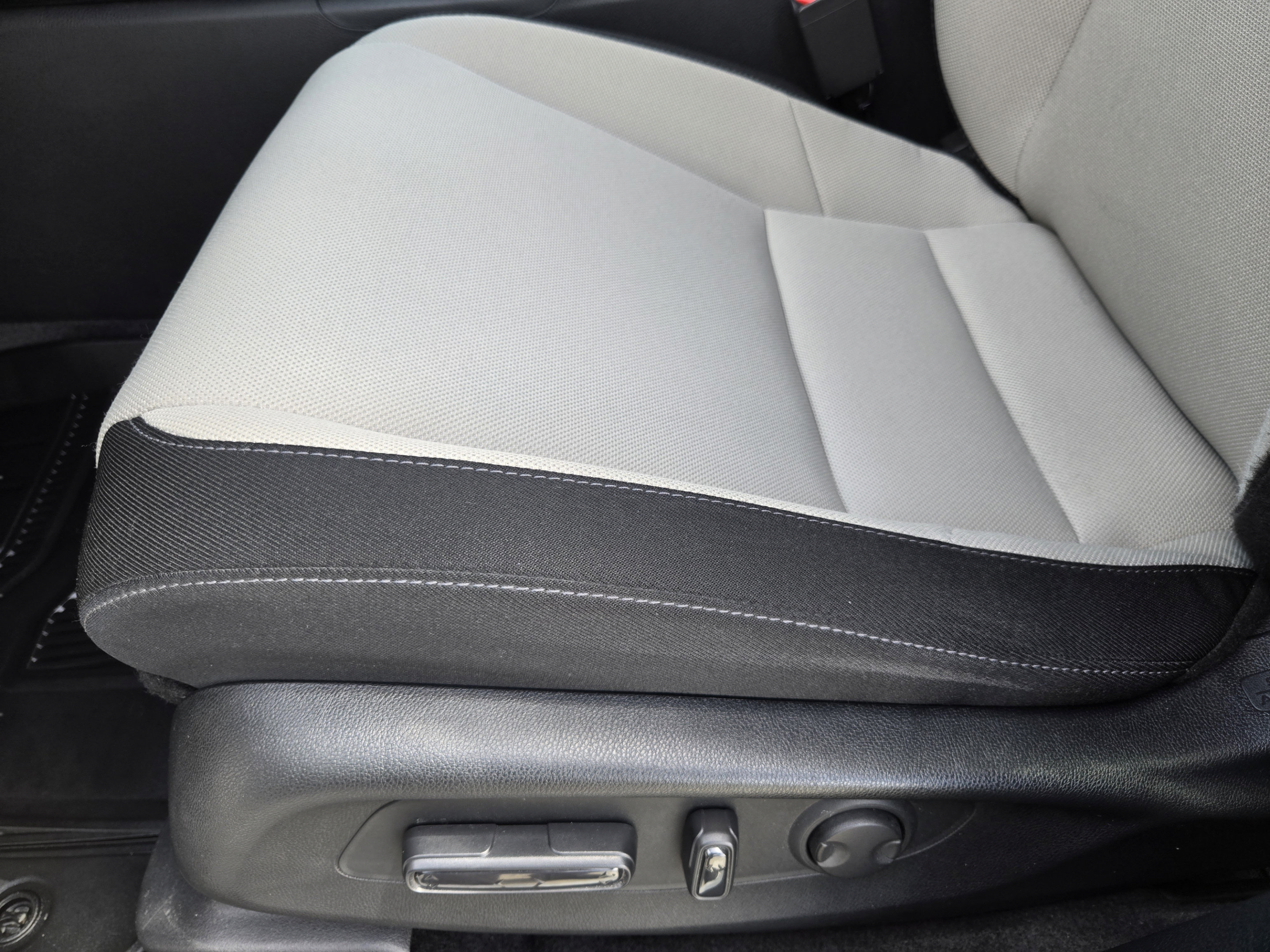 Used 2023 Honda CR-V EX image 22