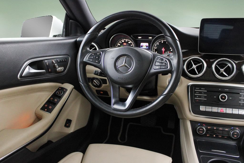 Used 2018 Mercedes-Benz CLA 250 image 18