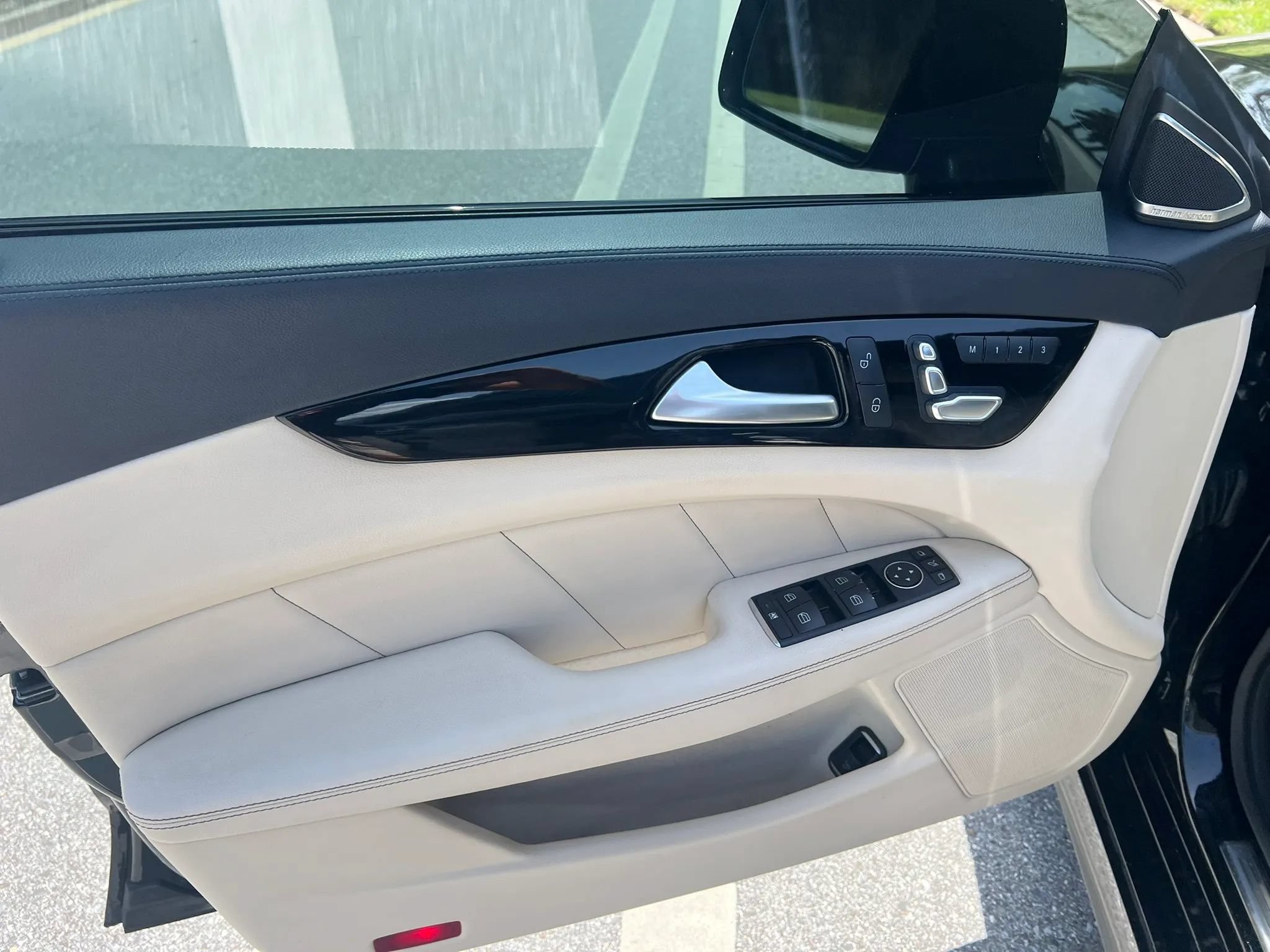 Used 2017 Mercedes-Benz CLS 550 image 11