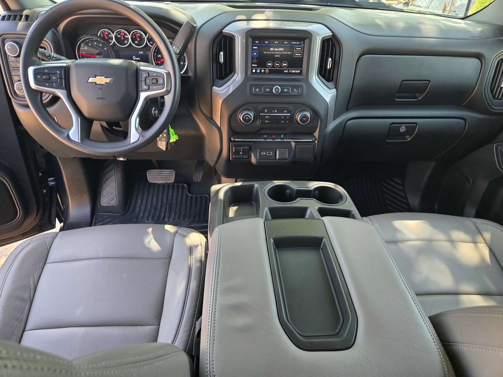 Used 2021 Chevrolet Silverado 2500 Custom w/ Custom Value Package AWD/4WD image 8