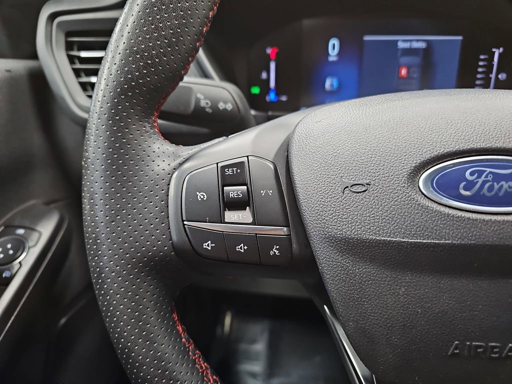 Used 2024 Ford Escape ST-Line image 17